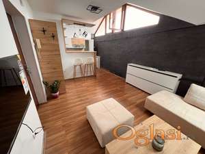 Moderno namešten jednosoban stan u blizini Bulevara Oslobođenja