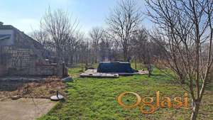 Kuća sa placem od 931m2!