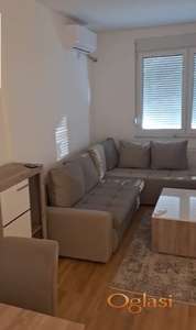 Nov dvosoban namešten stan 47m2- NS Skver 430e