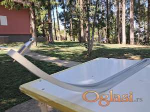 Alat za ispravku ulubljenja na blatobranima