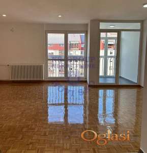 Kompletno renoviran stan na Limanu - 85m2 !