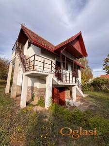 Vikendica u Čortanovcima – mir, priroda i udobnost na dohvat ruke!