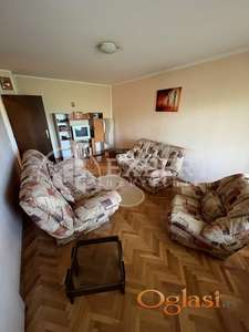 Izdaje se odličan jednosoban stan na Bulevaru Nemanjića, 33m2