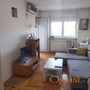 DVOSOBAN STAN 44m2, CENTAR / ROTKVARIJA, KVALITETNA ZGRADA, ODLIČAN RASPORED!