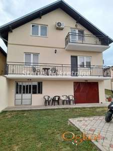 Sremski Karlovci - porodična kuća sa pogledom na Dunav