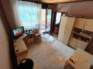 Dvosoban na Naselju!