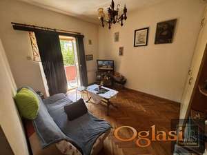 Fantastičan dvosoban stan u Centru ! Železnička !