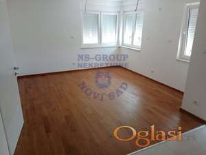 Dvosoban stan na Somborskom bulevaru!