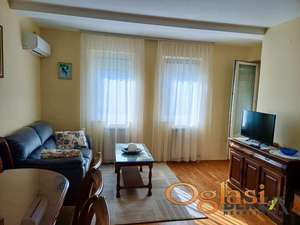 DVOSOBAN STAN NA BULEVARU OSLOBOĐENJA 