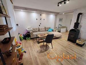 Odlična spratna kuća na Banstolu