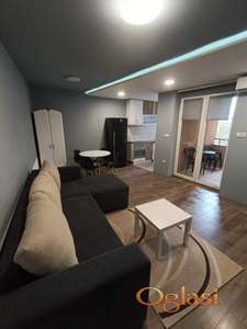 Dvosoban namešten stan 44m2,Podbara-400e