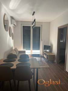 Izdajem jednosoban stan u centru