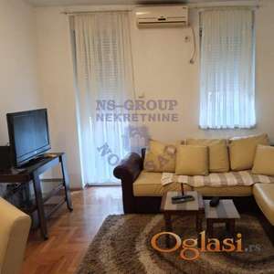 Izdaje se jednoiposoban stan na Novoj Detelinari.