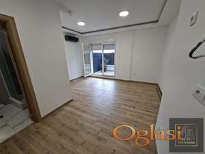 Garsonjera na Telepu ! Jovana Popovića !