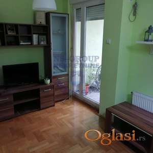 Odlična garsonjera na top lokaciji