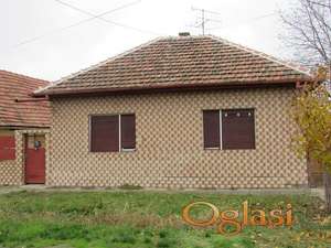 Prodaja četvorosobne kuće čvrste gradnje u centru Novog Bečeja