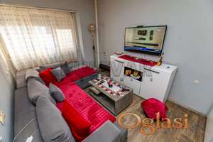 Na prodaju jednosoban stan na Keju na I spratu