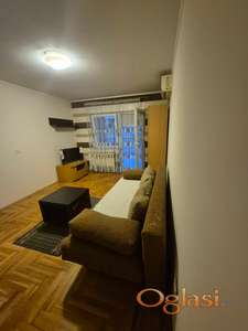 Namesten jednostan 34 m2 na odicnoj lokaciji