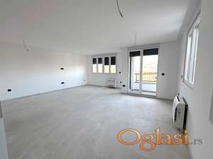 Komforan dupleks sa 4 spavaće sobe i gratis terasom od 45m2!