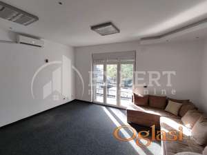 Izdaje se odličan poslovni prostor u centru Niša, 70m2