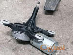 Fiat grande punto zadnji motor brisaca