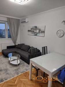 Namešten dvosoban stan 47m2 sa novim stvarima - Socijalno