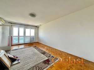 Izdaje se stan u Zemunu na keju – Prelep pogled na Dunav ID#2603