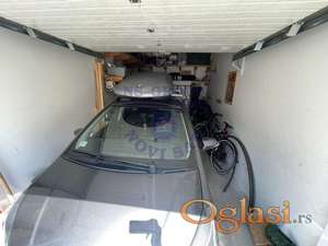 Garaža na Novoj Detelinari!