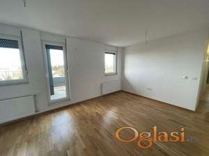 Odličan troiposoban stan, novogradnja!
