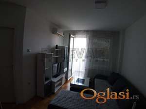 Izdaje se stan na keju!