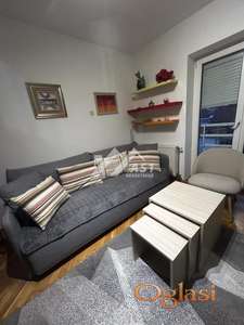 Izdaje se lep jednoiposoban duplex stan u Železničkoj ulici ID#4908