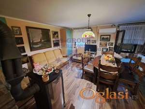 Prizemna kuca u Ceneju