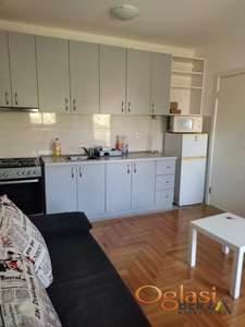  POLUNAMEŠTEN JEDNOIPOSOBAN STAN, SAJAM