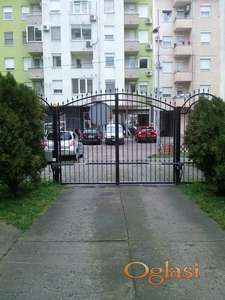 PARKING MESTO U DR.SVETISLAVA KASAPINOVIĆA 17 (NOVA DETELINARA)