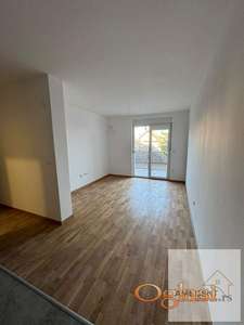 Trosoban stan u centru Stare Pazove, 67 m²