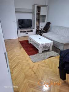 Izdaje se odličan stan na Bulevaru Nemanjića, 30m2