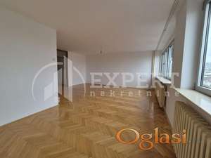 Lux stan u centru za poslovno/stambenu namenu