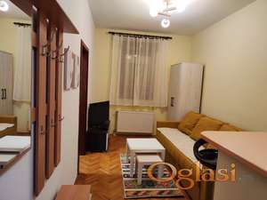 Izdaje se potpuno opremljen jednoiposoban stan sajam