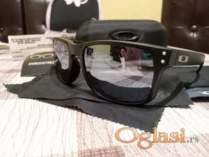 Oakley Holbrook Mate Black/ Silve lens OO9102 Prizm P