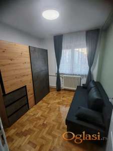 Izdajem lux stan NS Grbavica