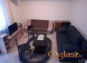  KOMFORNA PET FRIENDLY GARSONJERA KOD SAJMA