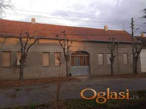 PRODAJA KOMFORNE KUĆE U CENTRU BAČKOG PETROVOG SELA