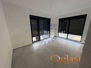 Garsonjera na Bulevaru patrijarha Pavla,useljiva