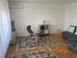 STAN SA PRELEPIM POGLEDOM, PET & FRIENDLY