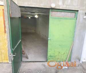 BULEVAR EVROPE IZDAJE SE PROSTOR ZA MAGACIN ILI GARAŽU