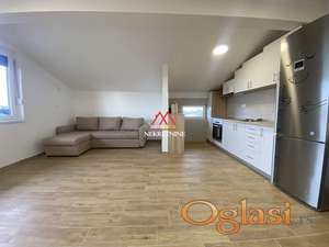 Dvoiposoban stan - 60m2 - Veternik - Parking
