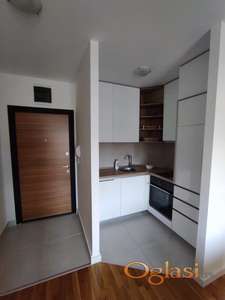 LUKSUZNO, Novo Naselje, Jednoiposoban stan