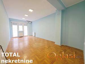 STAN - NOVI SAD - CENTAR - 78m2 - 250000 evra