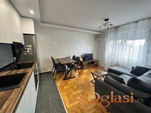 Jednoiposoban, renoviran, namešten stan, Detelinara - kredit za mlade