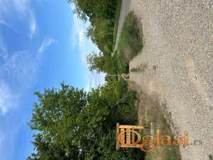 Plac 800m2 na prodaju